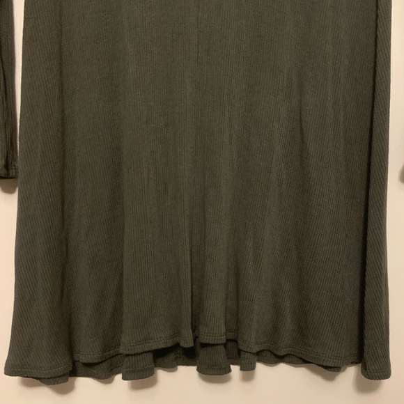 Soprano Women’s olive green ribbed, long-sleeve thin sweater type dress in XS. - Picture 4 of 4